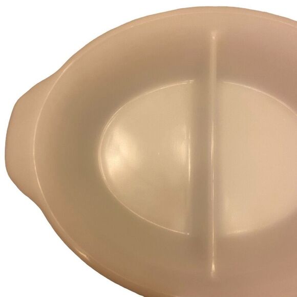 Vintage FIRE KING Divided Casserole Dish #468 Milk Glass Anchor Hocking Bakeware - Picture 4 of 10